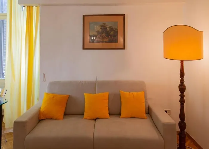 Charming 1br Florence