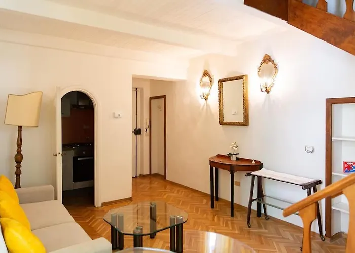 Apartment Charming 1br Florence