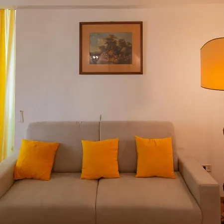 Charming 1br Florence